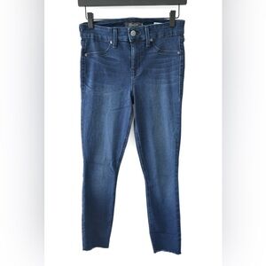 Level 99 Mid Rise Janice Jeans